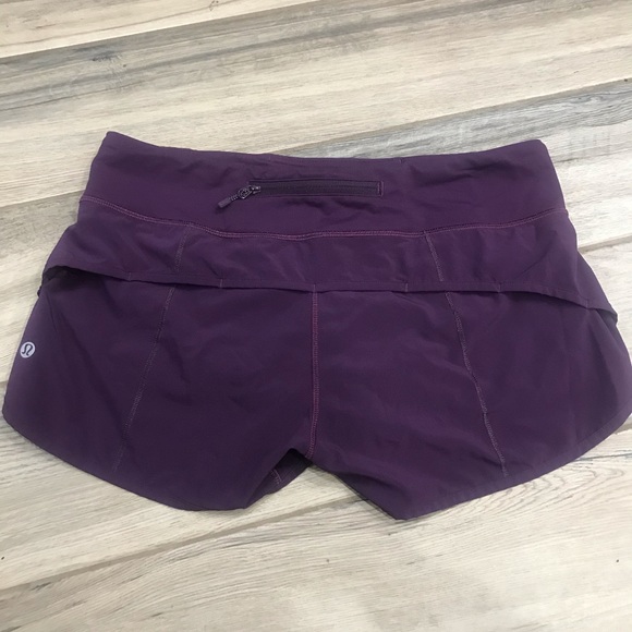 Lululemon speed short 2.5” size 6 - Picture 2 of 5